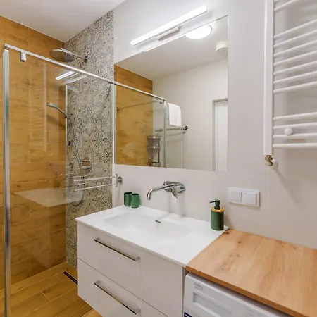 409 By Perłowa Przystań Rent - Kołłątaja * Kołobrzeg